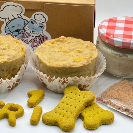 2 Cupcakes para perro de ingredientes naturales, con galletas saludables para perro y crema pastelera apta, preparado para enviar a domicilio